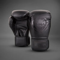 Venum Contender - Negro/Negro (14oz)