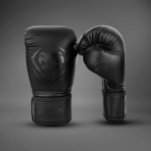 Venum Contender - Black/Black (14oz)